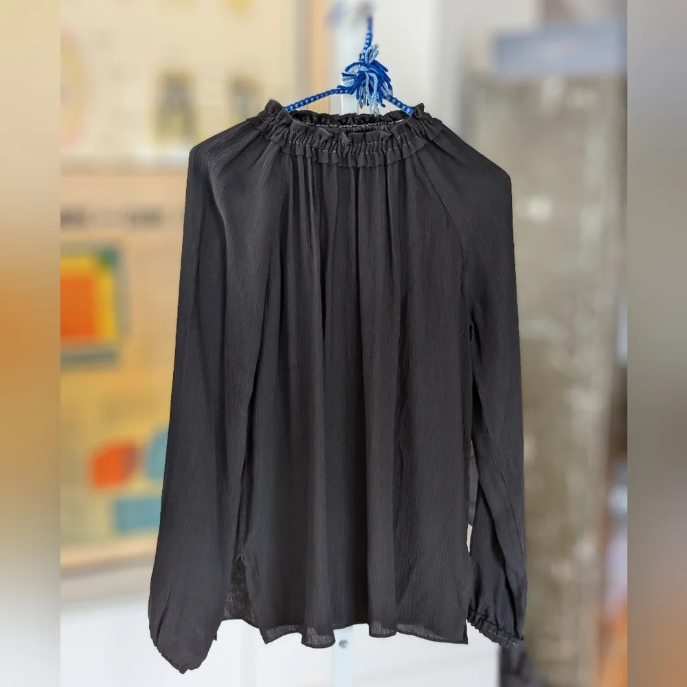 Eli shirred Brochu Walker silk pullover blouse S